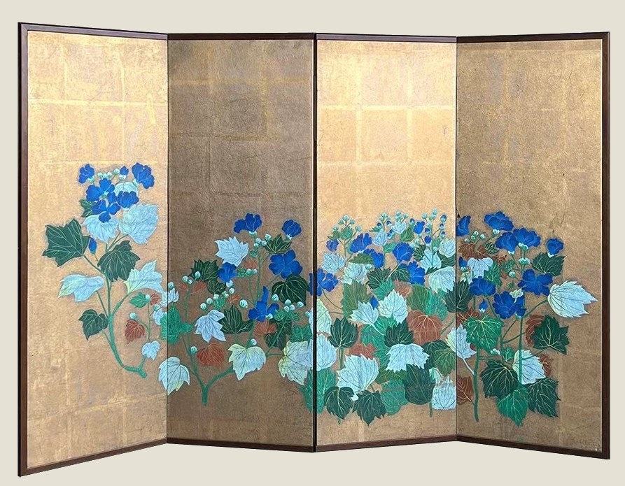 Gold-leaf screen with blue hydrangea, four panels